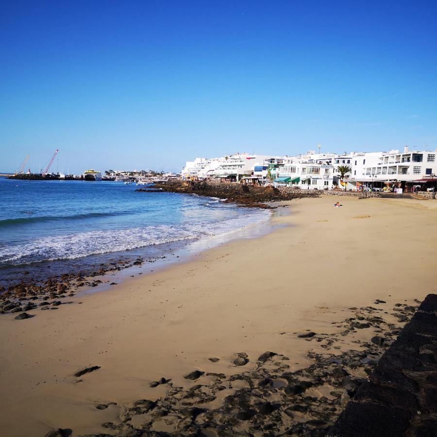 Apartamentos Mares De Lava - Playa Blanca Exterior photo